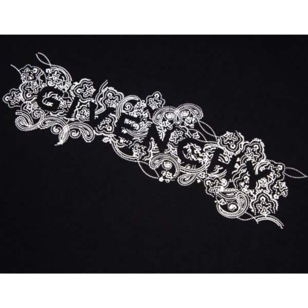 3-344.jpg GVNCHY T-Shirt 4G Logo