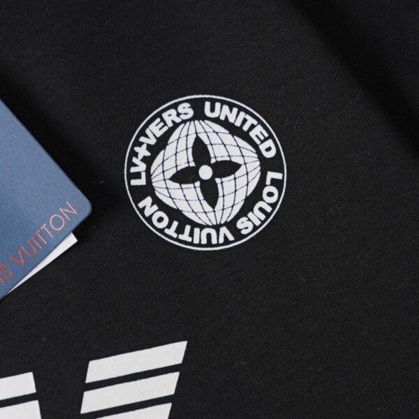 LV T-shirt Black