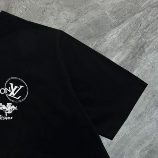 LV T-shirt
