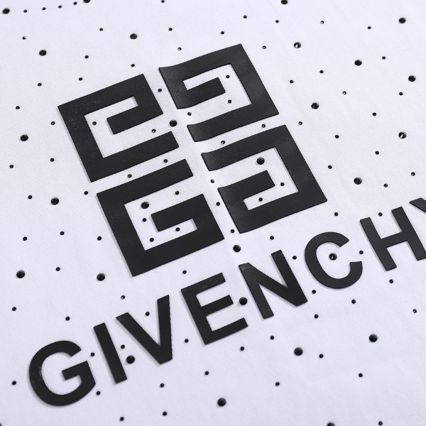 6-83-2.jpg GVNCHY T-Shirt