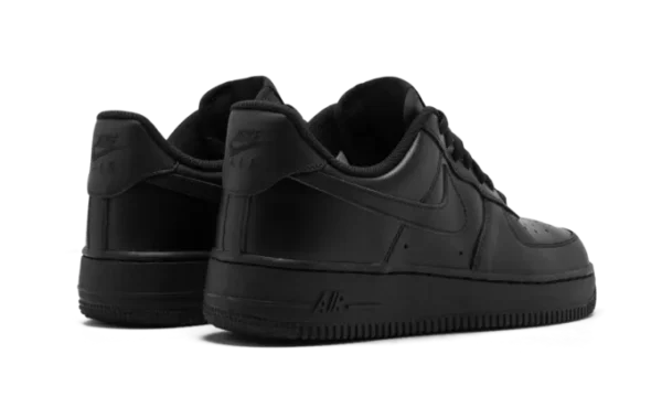 AF1 LOW 07 Black