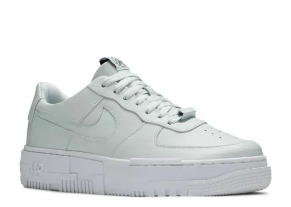 air-force-1-pixel-ghost-aqua-3.webp AIR FORCE 1 PIXEL ‘GHOST AQUA’