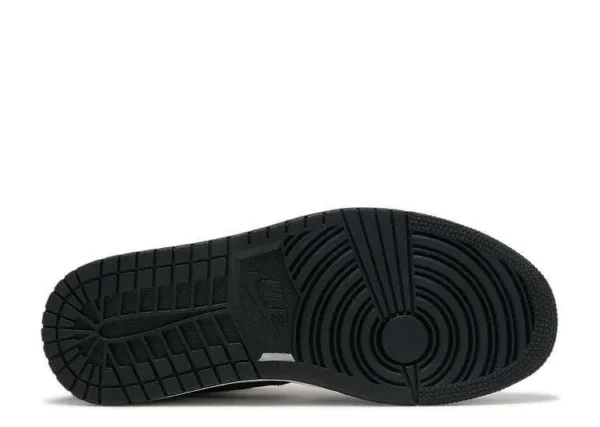 air-jordan-1-low-bloodline-3.webp AIR JORDAN 1 LOW ‘BLOODLINE’
