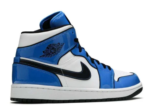 AIR JORDAN 1 MID ‘SIGNAL BLUE’