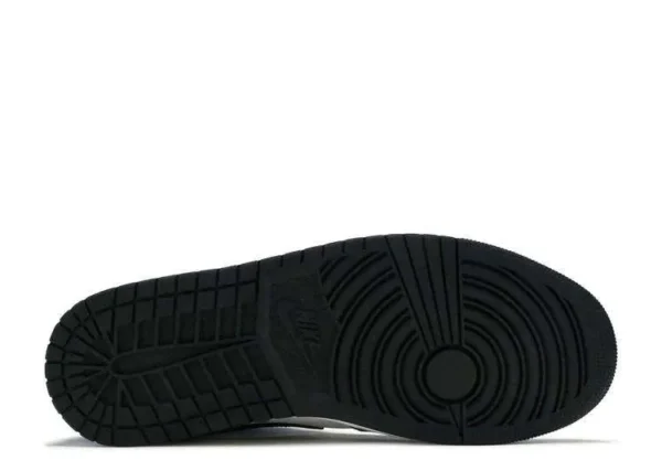 AIR JORDAN 1 MID ‘SIGNAL BLUE’