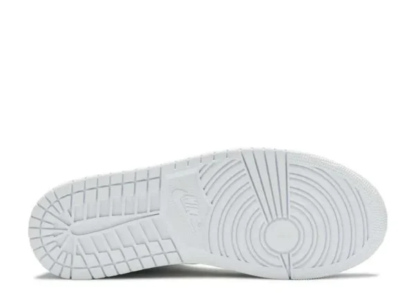 AIR JORDAN 1 MID ‘TRIPLE WHITE’