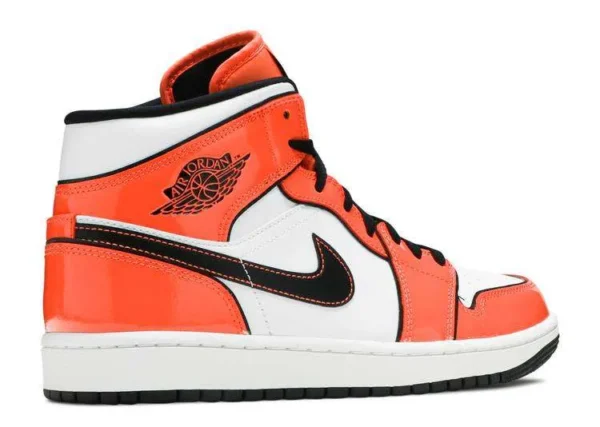 AIR JORDAN 1 MID ‘TURF ORANGE’