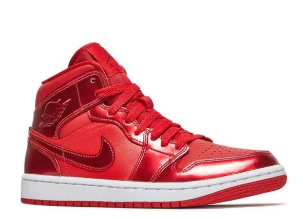 AIR JORDAN 1 MID ‘UNIVERSITY RED POMENEGRATE’