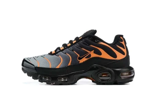 air-max-plus-tn-black-total-orange.webp AIR MAX PLUS TN ‘BLACK TOTAL ORANGE’