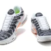 air-max-plus-tn-crater-4.webp AIR MAX PLUS TN ‘CRATER’
