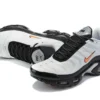 air-max-plus-tn-grey-flame-orange-2.webp AIR MAX PLUS TN ‘GREY FLAME ORANGE’