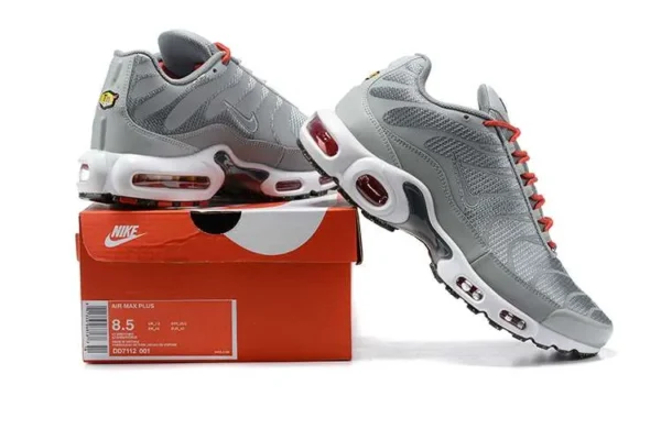 AIR MAX PLUS TN ‘GREY RED’