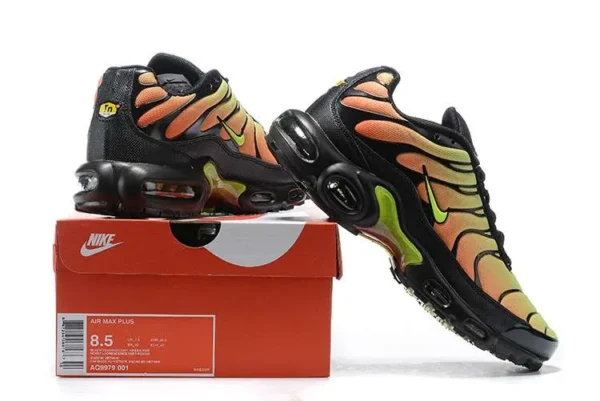 air-max-plus-tn-volt-solar-red-1.webp AIR MAX PLUS TN ‘VOLT SOLAR RED’