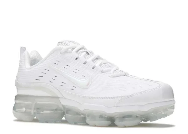 air-vapormax-360-triple-white-1.webp AIR VAPORMAX 360 ‘TRIPLE WHITE’