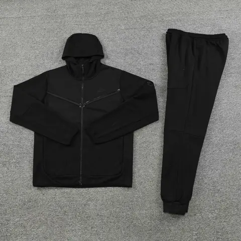 Conjunto Nike Sportswear Tech Fleece Preto
