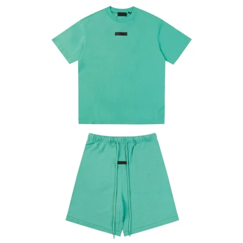 essentials-tracksuit-4.webp Essentials Tracksuit