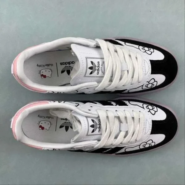Hello Kitty x Samba 2024