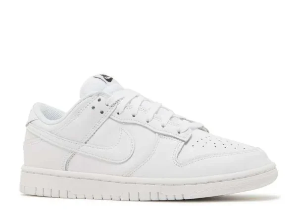 SB DUNK LOW ‘TRIPLE WHITE’