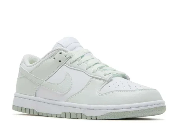 SB DUNK LOW ‘WHITE MINT’